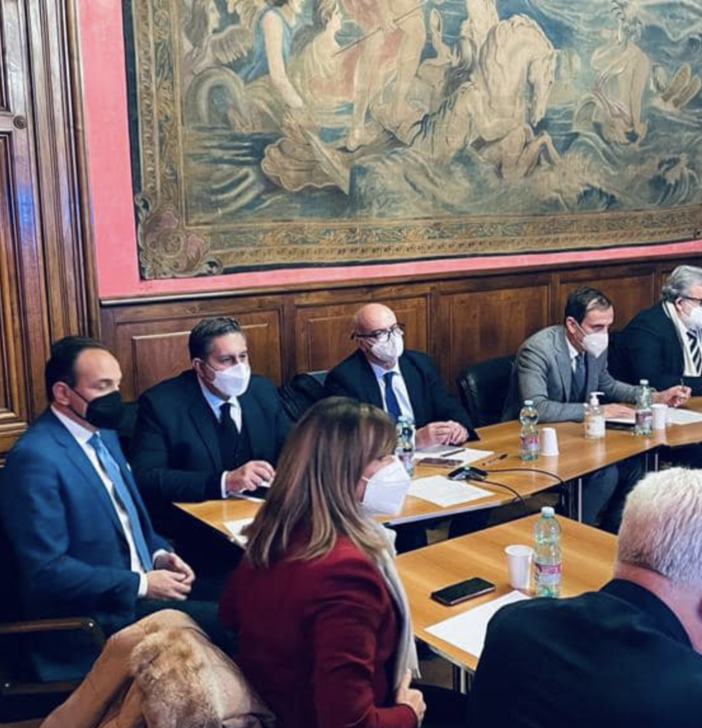 Covid nelle scuole, Cirio e gli altri presidenti delle regioni chiedono al governo di &quot;semplificare&quot;