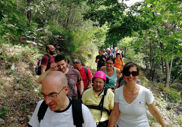 Ghiffa, più di 170 all'escursione per soci ed amici del Cai diversamente abili