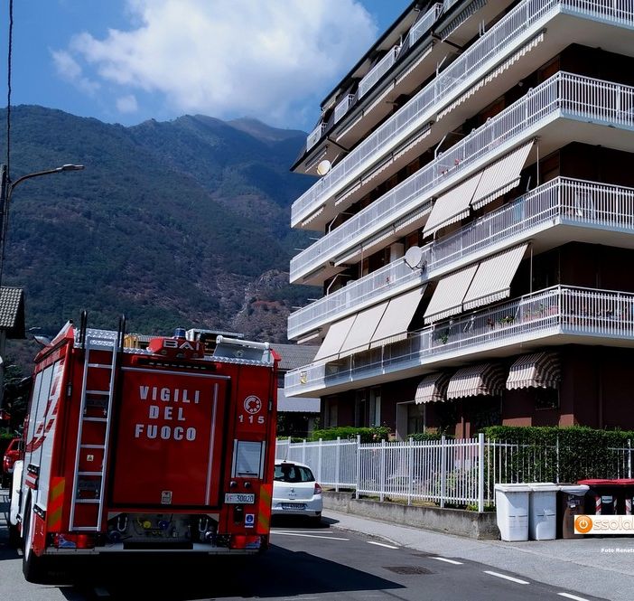 Vigili del fuoco in azione ieri sera a Villadossola