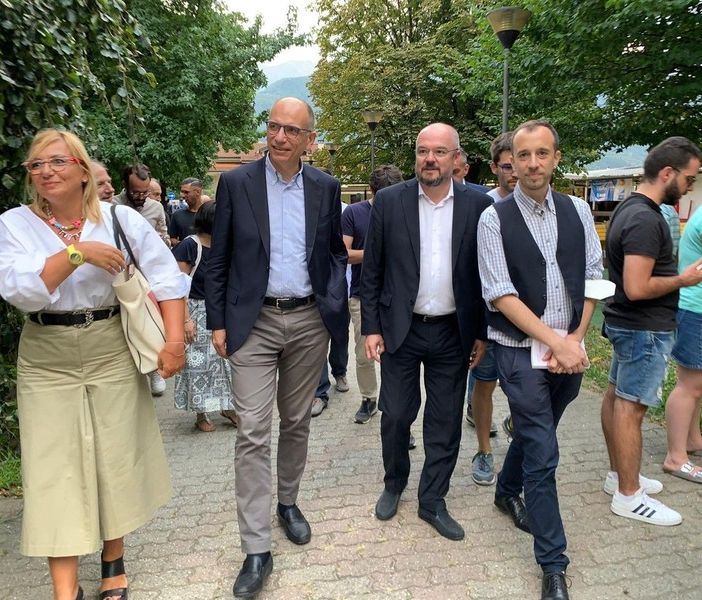 Letta: ''Da Villa parte una sfida fondamentale per la Costituzione e per il nostro Paese''