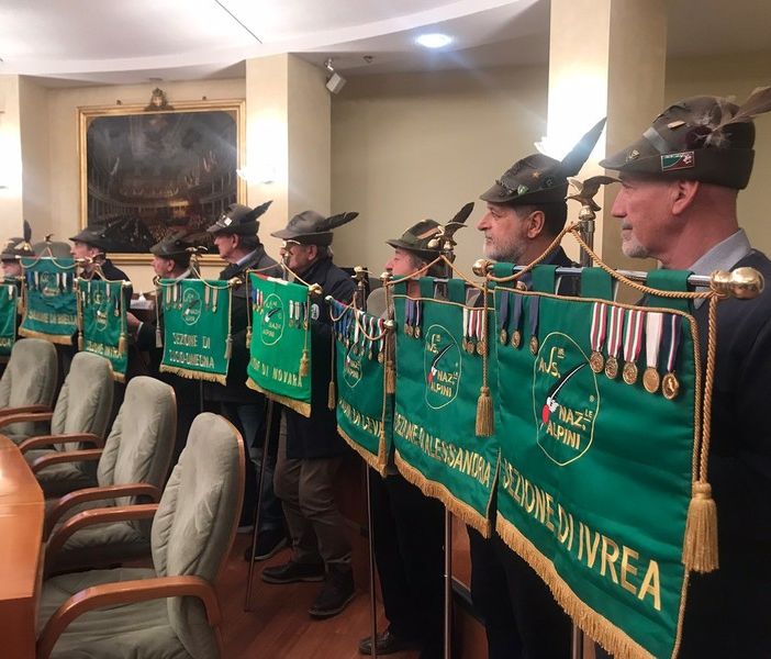 La Regione celebra la giornata degli Alpini: “Coraggio e valore da studiare nelle scuole”