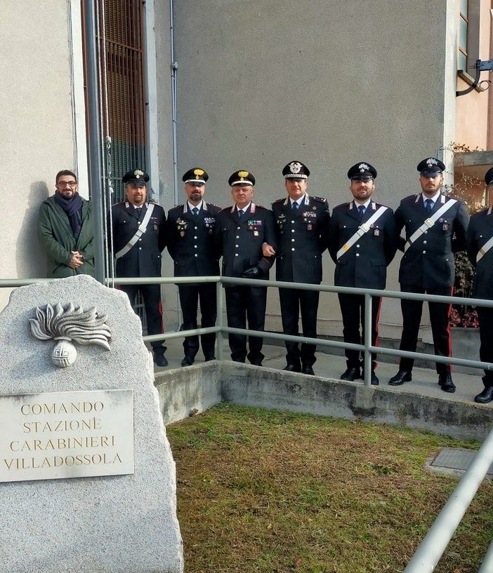 Il generale Di Stasio in visita alla caserma di Villadossola