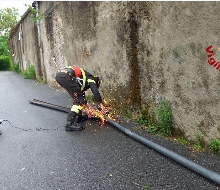 Una dozzina gli interventi dei Vigili del fuoco per il forte temporale