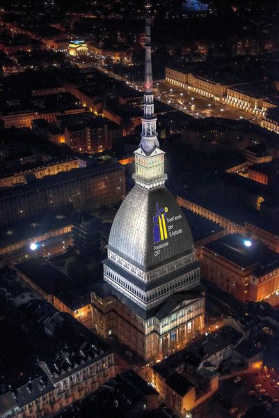 Fondazione CRT compie 30 anni e illumina la Mole Antonelliana