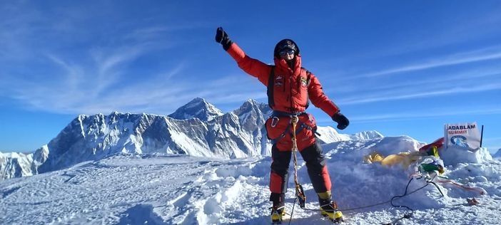 Claudio Ruga conquista l’Ama Dablam sull'Himalaya