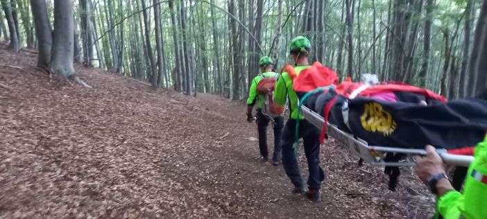 Ragazza si infortuna durante un'escursione alle pendici del Moncucco Ragazza si infortuna durante un'escursione alle pendici del Moncucco