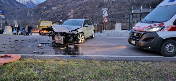 Scontro tra due auto a Crodo, ferito un ragazzo