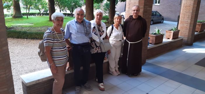 Consegnate a Roma le firme per scongiurare la chiusura del convento dei cappuccini domesi