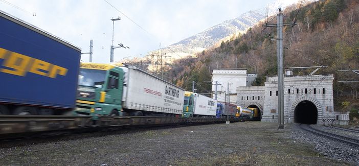 Procede l'iter per l'ampliamento del corridoio sull'asse Lötschberg-Sempione