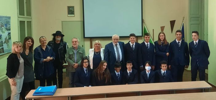 Cosa hanno in comune i giovani di oggi e quelli vissuti in Egitto tremila anni fa?