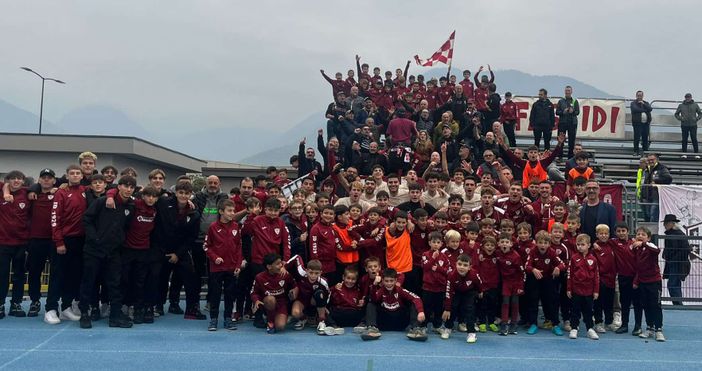 Grande festa granata per la presentazione del settore giovanile della Juve Domo