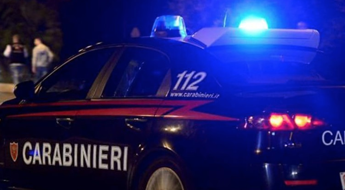 Va a sbattere all'uscita della superstrada a Varzo, era alla guida con un tasso ben 5 volte oltre il limite