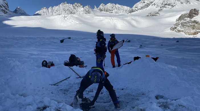 Vallese, erano di un 32enne inglese scomparso nel '74 i resti trovati su un ghiacciaio nei mesi scorsi Vallese, erano di un 32enne inglese scomparso nel '74 i resti trovati su un ghiacciaio nei mesi scorsi