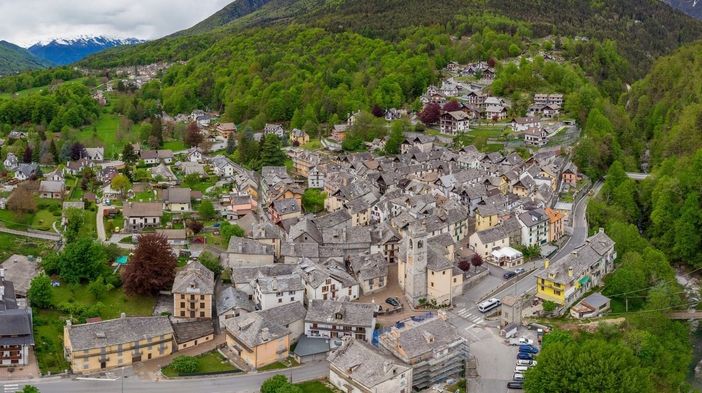 Conto alla rovescia per l'inaugurazione della nuova piazzetta di Crana