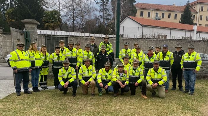 Consegnate ai volontari Ana le spille dell’emergenza Covid