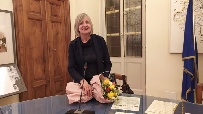 Comune, va in pensione la segretaria generale Antonella Salina Comune, va in pensione la segretaria generale Antonella Salina