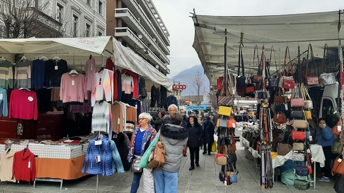 Mercato di Domo: spostati in piazza Matteotti i banchi di Madonna della Neve