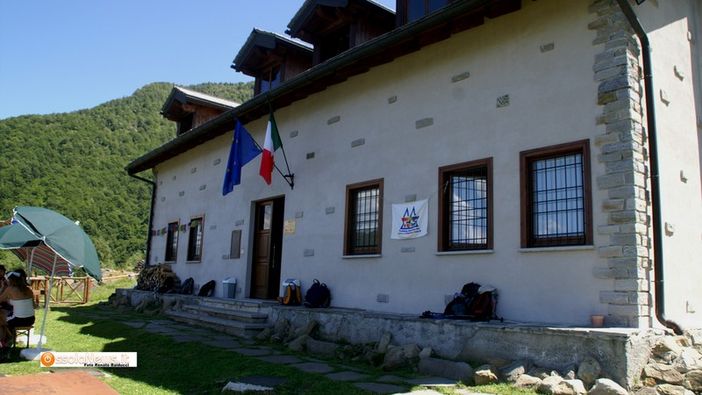 Il rifugio Parpinasca, nel comune di Trontano, alle porte della Val Grande Il rifugio Parpinasca, nel comune di Trontano, alle porte della Val Grande
