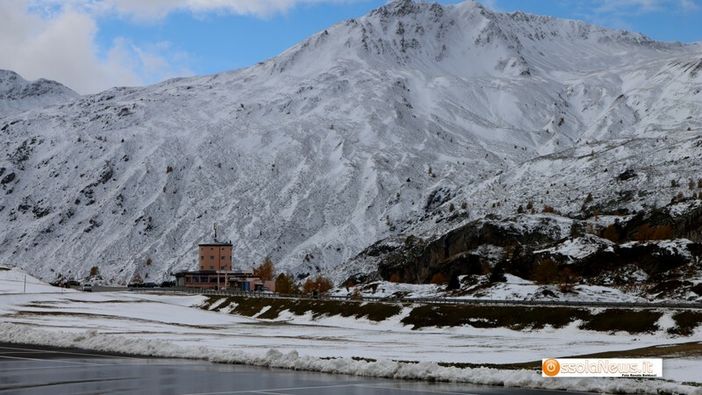 Il passo del Sempione innevato Il passo del Sempione innevato