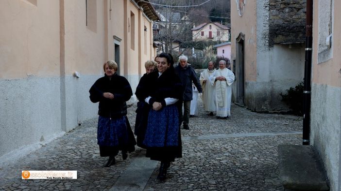 Sant’Antonio Abate a Cardezza, il pane in cammino e la benedizione degli animali Sant’Antonio Abate a Cardezza, il pane in cammino e la benedizione degli animali
