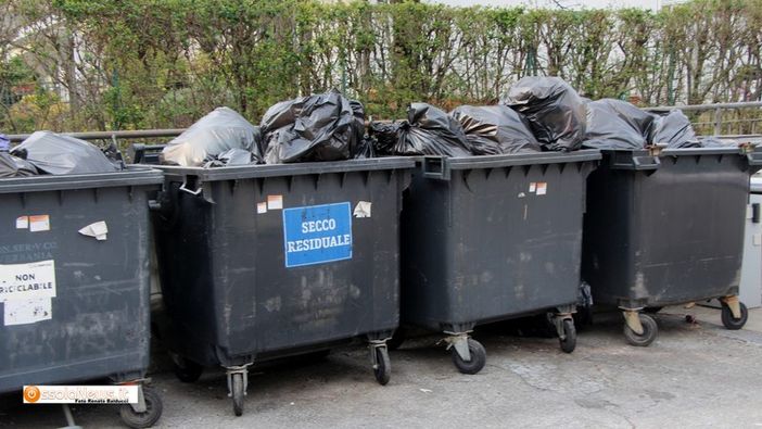 Sì all'aumento della tassa rifiuti. Ritocco pesante per alcuni settori