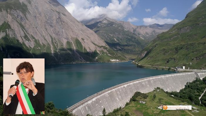 La diga di Morasco e nel riquadro il sindaco Bruna Papa La diga di Morasco e nel riquadro il sindaco Bruna Papa