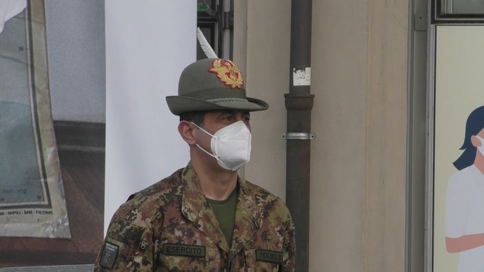Il generale Figliuolo in Piemonte: “Stop alle polemiche sul green pass, vacciniamoci” Il generale Figliuolo in Piemonte: “Stop alle polemiche sul green pass, vacciniamoci”