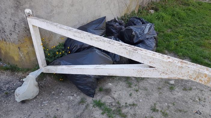 Rifiuti abbandonati a Vogogna, scoperto il trasgressore