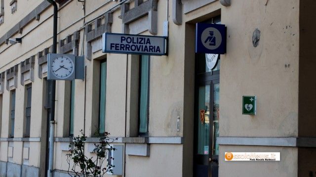 Ricercato per furto: fermato sul treno per Novara Ricercato per furto: fermato sul treno per Novara