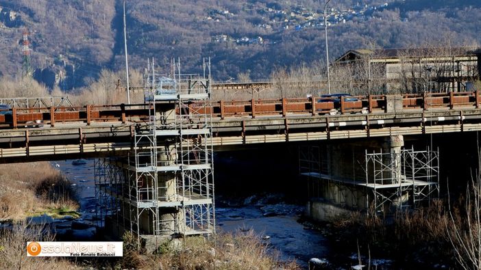 Ripresi i lavori al ponte sull'Ovesca a Villadossola Ripresi i lavori al ponte sull'Ovesca a Villadossola