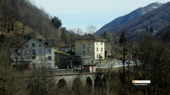 Nella foto: il confine di Ponte Ribellasca