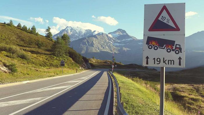 ''Aumentano i camion sul Passo del Sempione: il Governo sta a guardare'' ''Aumentano i camion sul Passo del Sempione: il Governo sta a guardare''