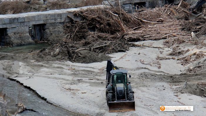 Ripulita la briglia dell'Ovesca alla Pianasca Ripulita la briglia dell'Ovesca alla Pianasca