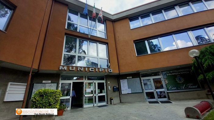 La cessione di alcuni terreni pubblici crea discussione in consiglio La cessione di alcuni terreni pubblici crea discussione in consiglio