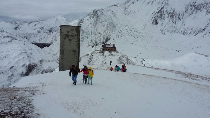 Formazza, esercitazione pratica e inaugurazione del campo scuola Artva del Cai Formazza, esercitazione pratica e inaugurazione del campo scuola Artva del Cai