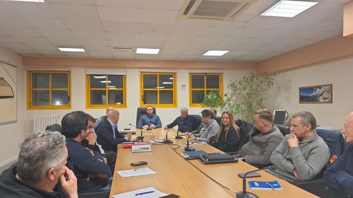 Dai sindacati dei frontalieri un coro unanime: &quot;Chi vuole bene al Vco si mobiliti contro questa tassa&quot; VIDEO