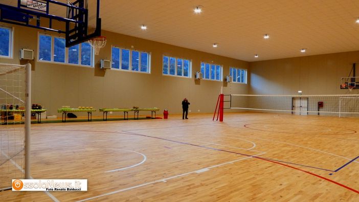 Festa a Baceno per l'inaugurazione della nuova palestra