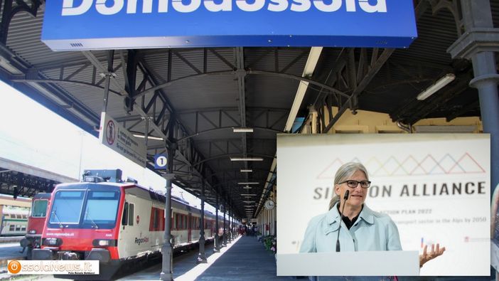 Un treno internazionale alla stazione di Domodossola, nel riquadro Maria Lezzi, segretaria di Stato e direttrice dell'Ufficio federale dello sviluppo territoriale