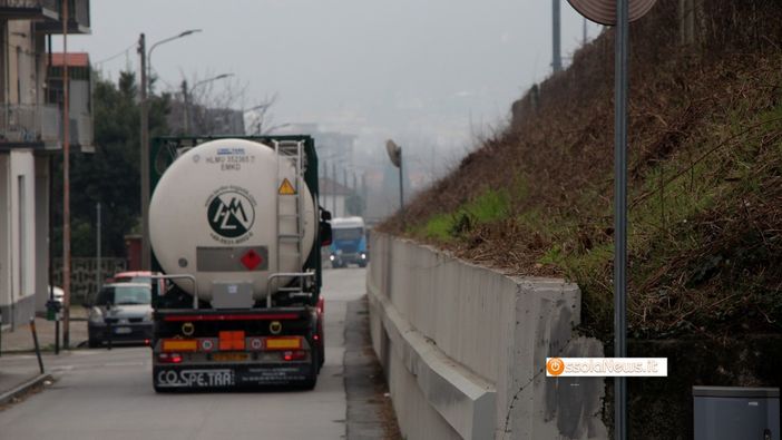 “Disagi per i tir in via Toce? I villadossolesi sanno bene perché la tangenziale è interrotta”