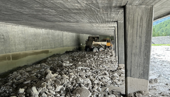 Frana al Sempione: in corso i lavori di sgombero dei detriti