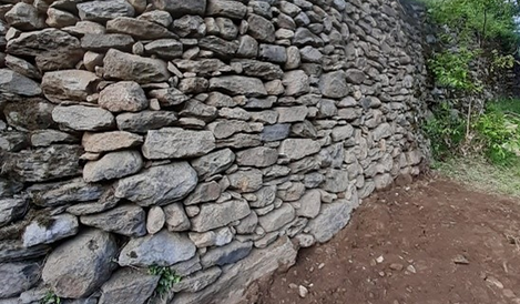 Viganella, terminati i lavori di ripristino dei muri a secco Viganella, terminati i lavori di ripristino dei muri a secco
