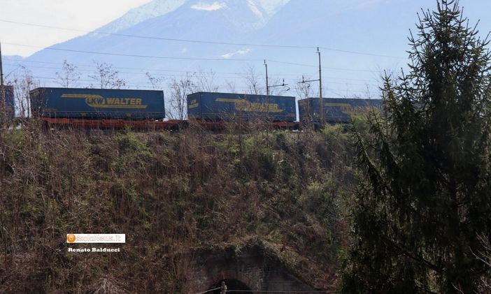 Cresce l'inquinamento acustico lungo la linea ferroviaria del Sempione