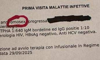 "Paziente omosex su referto", denuncia di un 61enne. Asl: "Era documento riservato"