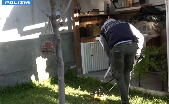 Duplice omicidio di due bambini, giovane madre arrestata nel reggino