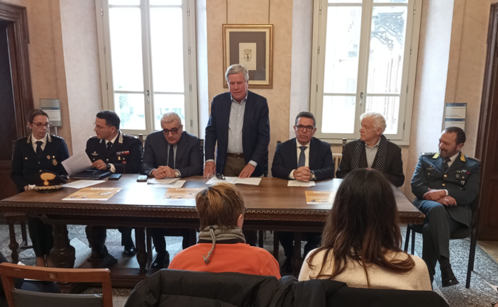 Sono 71 le truffe agli anziani scoperte nel 2024 nel Vco Sono 71 le truffe agli anziani scoperte nel 2024 nel Vco