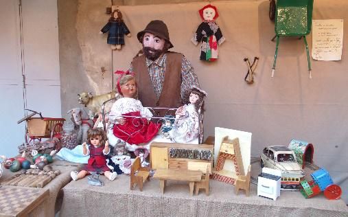 Natale nel Biellese: Da sabato aprirà le sue porte “Il Borgo di Babbo Natale” di Candelo