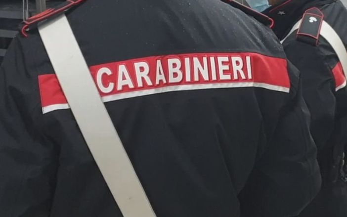 Dagli acquisti online al falso nipote: i carabinieri mettono in guardia i cittadini dalle truffe Dagli acquisti online al falso nipote: i carabinieri mettono in guardia i cittadini dalle truffe