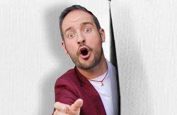 Filippo Caccamo è 'Fuori di tela': "Storia dell'arte spesso incomprensibile, invece può far ridere"