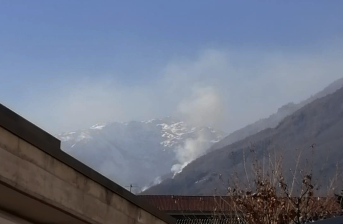 Incendio sulle alture di Monteossolano Incendio sulle alture di Monteossolano