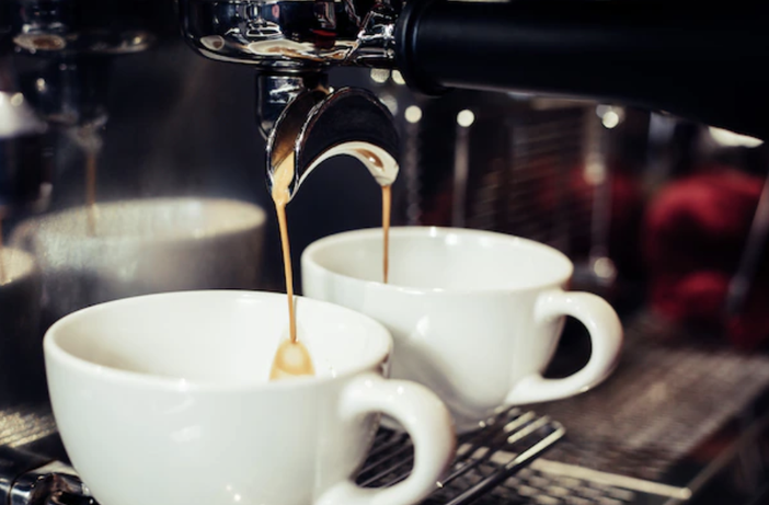 La tradizione del caffè italiano: torrefazione Made In Italy e chicchi pregiati